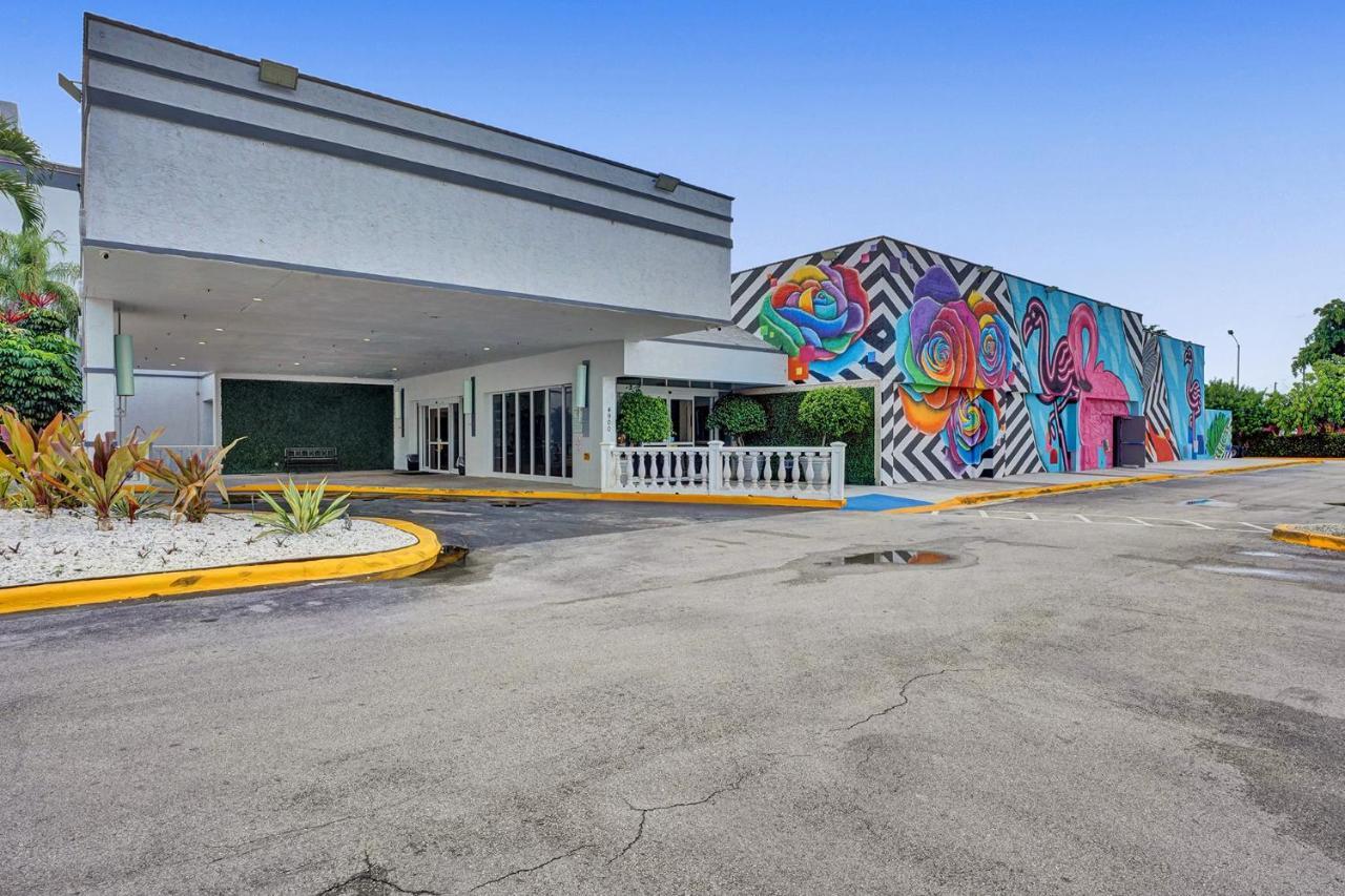 Fort Lauderdale Grand Hotel Exterior photo